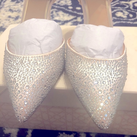 BADGLEY MISCHKA SEQUINED POINTED TOE - Picture 3 of 7